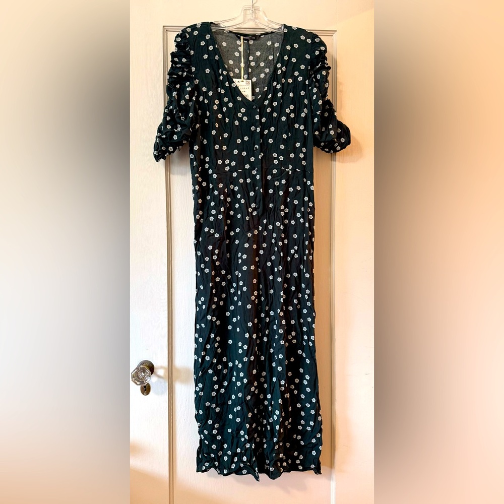 Zara | Green Floral Ruched Sleeve Button Front Wide Leg Jumpsuit - Sz M